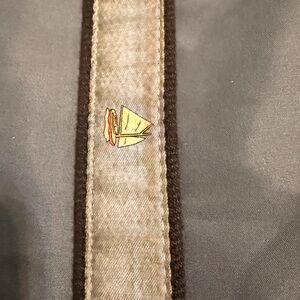 Vineyard Vines Kids Beige and Brown Sailboat Strap